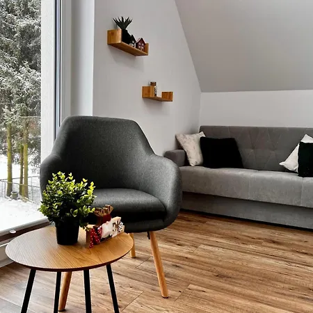 Osiedlowa 7 * ティリチ